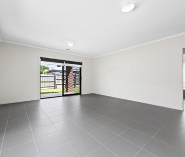 26 Chestnut Street, Aintree VIC 3336 - Photo 2