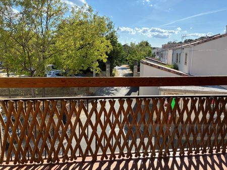 Location Maison 5 pièces 108m² ST DREZERY 34160 - Photo 4