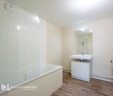 Location Appartement 4 pièces 73m² - Photo 4