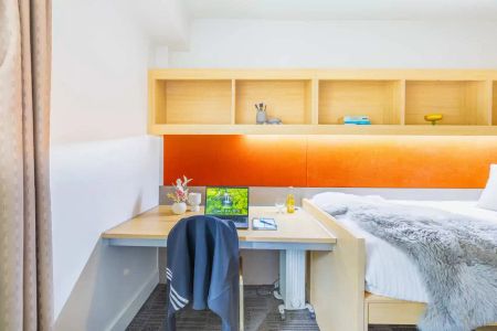 5 Bedroom Apartment - Photo 4