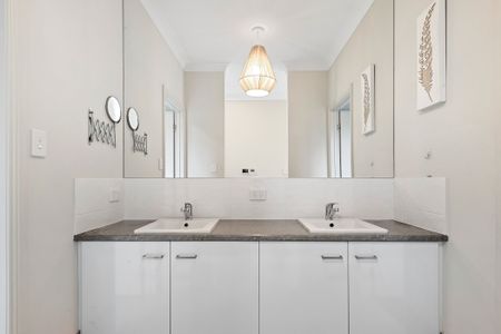 16B Powell Street, Magill SA 5072 - House For Rent | Domain - Photo 2