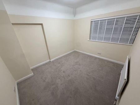 3 bedroom House To Let - Photo 3