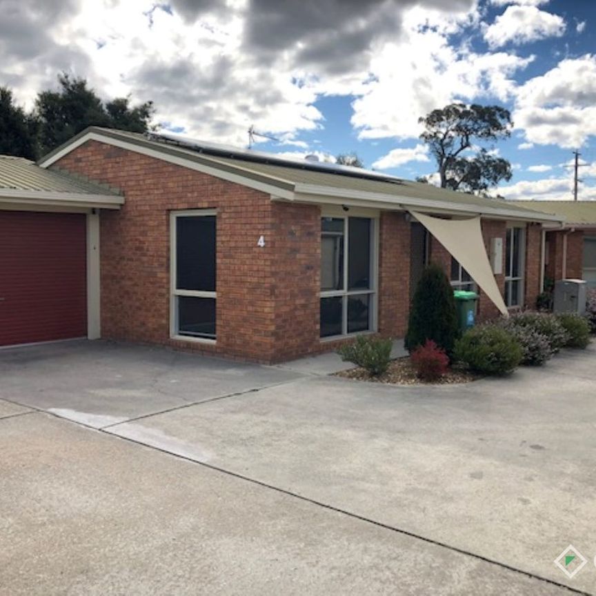 TWO BEDROOM UNIT! - Photo 2