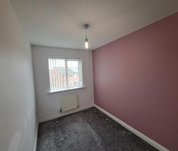 3 bedroom terraced house to rent - Photo 6