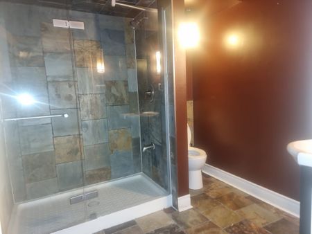 For Lease - 136 McArthur Crescent, Guelph, Ontario - Photo 2