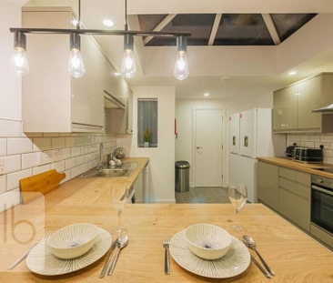 1 bedroom in a house share to rent - Photo 1