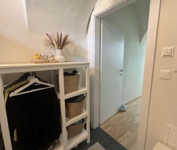 Wunderschöne – 2-Zimmer-Wohnung mit Terrasse und Eigengarten in seh... - Foto 6