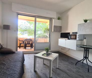 Location Appartement 1 pièce 19m² BANDOL 83150 - Photo 2