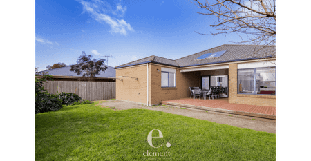 Easy Living on the Surf Coast | Self Contained Room - Photo 2