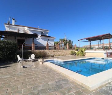 5 bedroom luxury Villa for rent in Alhaurín el Grande, Andalusia - Photo 1