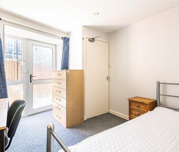 6 bedroom house to rent - Photo 5