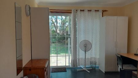 Coopers Plains - Photo 3