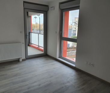 Location Appartement 2 pièces 41m² VALENCIENNES 59300 - Photo 1