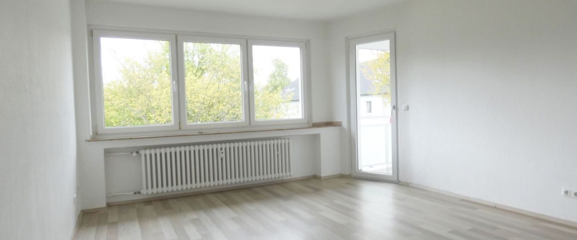 Modernisierte 3-Zi.-Whg. mit Balkon in angrenzender Nähe zu E-Haarzopf! - Photo 1