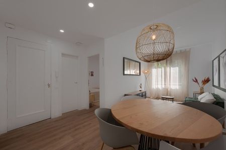 Carrer de Nàpols, Barcelona, Catalonia 08013 - Photo 4