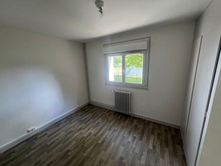 Location - Appartement T3 - 62 m² - Montbéliard - Photo 3