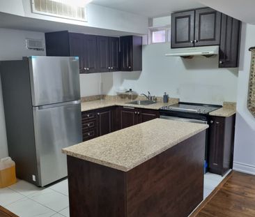 For Lease - 33 Little Britain Crescent, Brampton, Ontario - Photo 5