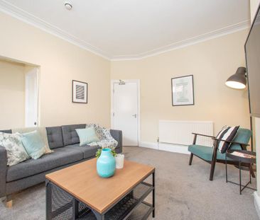 1 bedroom in a house share to rent - Photo 1