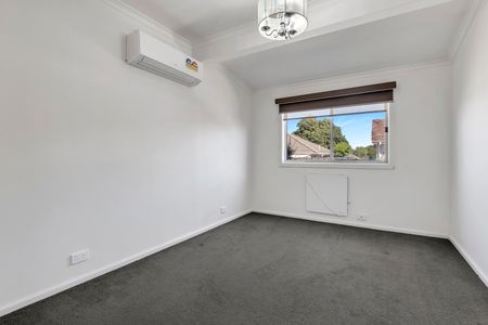2/89 Whitelaw Street, Reservoir VIC 3073 - Apartment For Rent | Domain - Photo 2