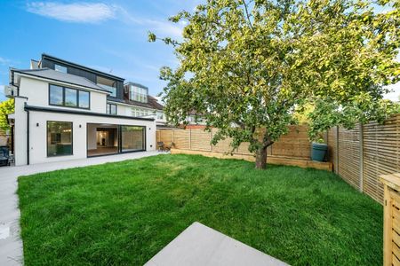 5 Bed Semi-Detached House, Delamere Road, W5 - Photo 3