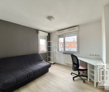 Location Appartement 1 pièce 19m² LYON 7ème - Photo 2