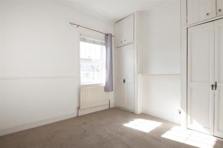 2 bedroom semi-detached house to rent - Photo 3