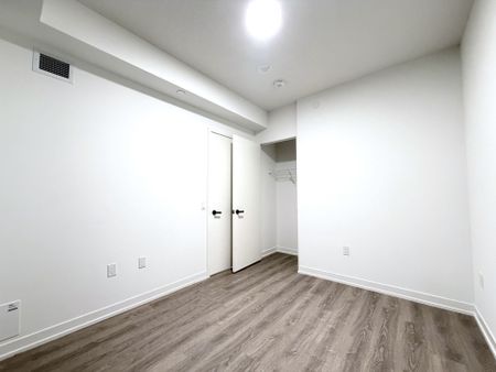 For Lease - 8 Interchange Way Unit# 2315, Vaughan, Ontario - Photo 4