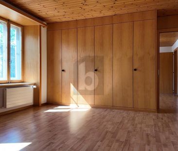 SPACIEUX ET LUMINEUX AU CENTRE DU VILLAGE - Photo 5