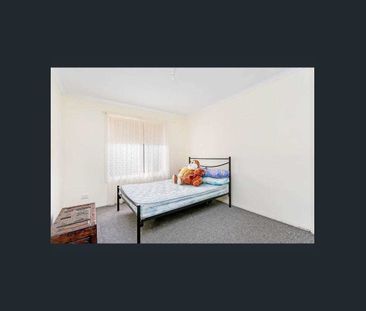 Fresh, Family-Friendly Living in Munno Para West 🏡✨ - Photo 4