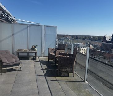 Instapklaar dakappartement met groot terras in het centrum van Turn... - Foto 4