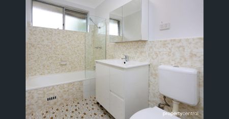 Freshly Renovated 2 Bedroom Unit - Photo 4