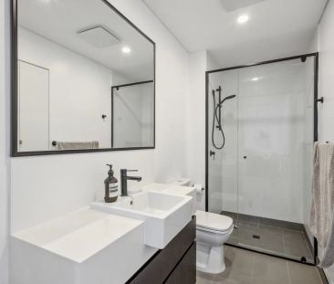 Allure of urban living - Photo 2