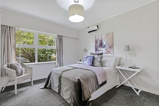 Spacious Sunny Renovated Home - Ready to move in - Photo 1