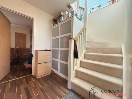 4 bedroom terraced house to rent - Photo 5