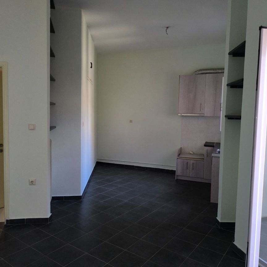 Studio/Γκαρσονιέρα για ενοικίαση - Βύρωνας, - Photo 1
