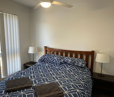 2 bedroom 5 year old Free-standing granny flat - Photo 2