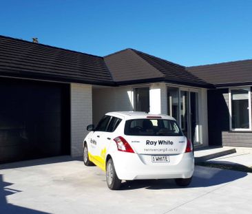 Walk in the park! - Photo 2