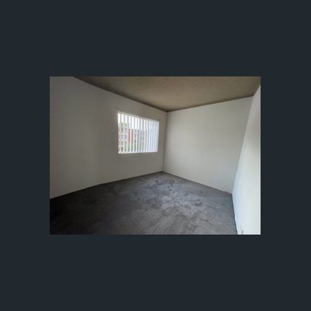 DEPOSIT RECEIVED! Top-Level Apartment in a Prime location - Photo 4