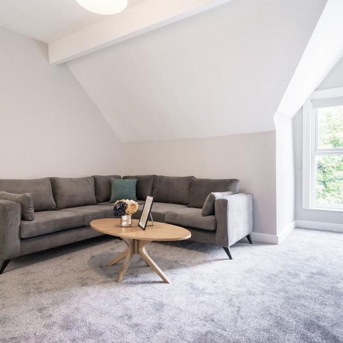 6 bedroom flat to rent - Photo 1