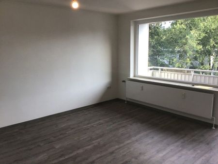 Komplett renovierte 2,5-Zimmer-Wohnung mit Balkon - Photo 3