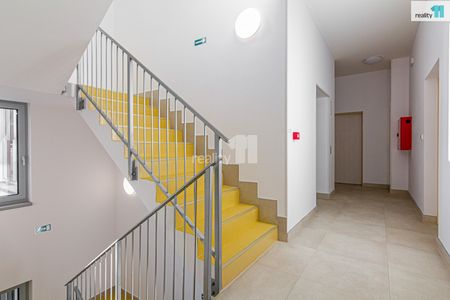 Pronájem bytu 3+kk 96 m² - Фото 3