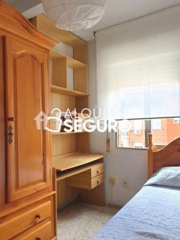Piso en alquiler en Juan de La Cierva - Foto 5
