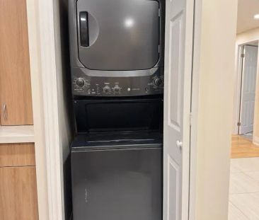 100 LARRATT LANE - Photo 4