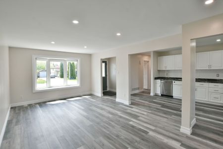 For Lease - 8 Rhonda Road Unit# 2, Collingwood, Ontario - Photo 3