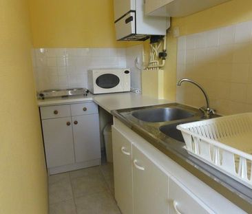 Location Appartement 2 pièces Meublé 37m² LE CREUSOT 71200 - Photo 6