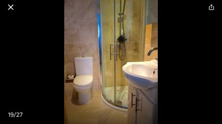 2 Bed Flat, Pound Court, SW6 - Photo 3