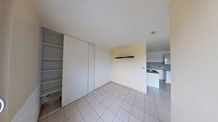 Location Appartement 2 pièces 46m² - Photo 5