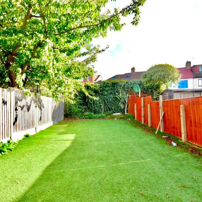 5 bedroom terraced house to rent - Photo 1