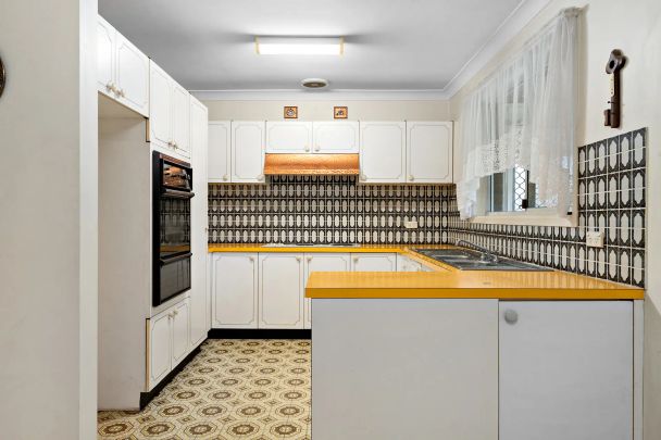 Classic Family Living with Generous Space and Sunroom - Photo 1