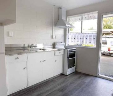2 Bedroom - Newly Renovated - Riccarton - Photo 2